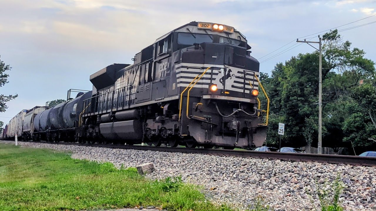 Northbound NS mixed manifest on track two 