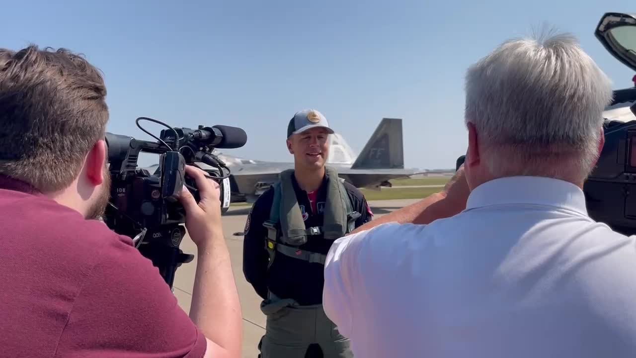 Watch Now: Capt. Sam Larson returns to the Quad City Air Show