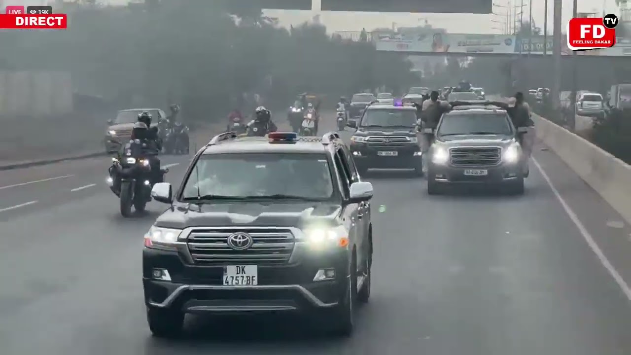 Arrivée exceptionnelle du cortège de Ousmane Sonko au Téra Meeling