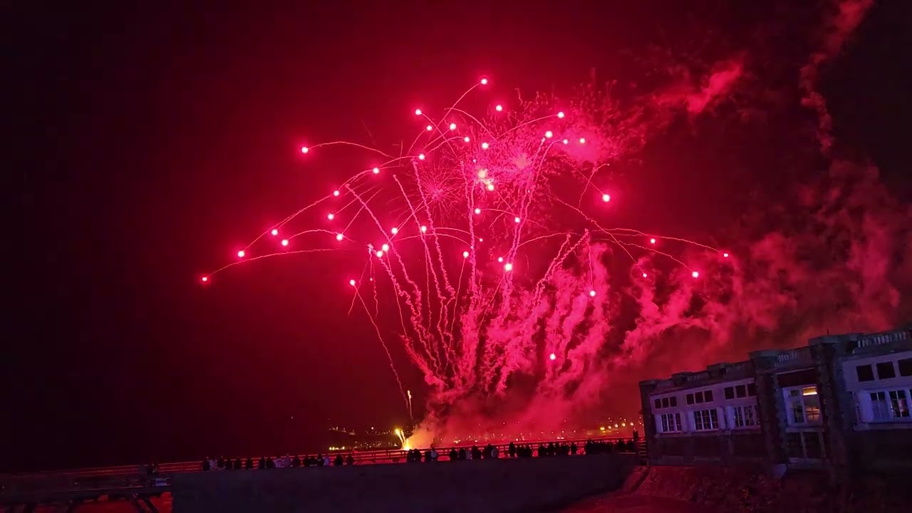 Feu d'artifice fête foraine du treport 2025