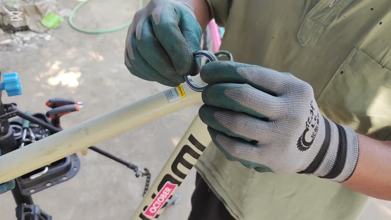 #fixed bike #Headset new bearing installation