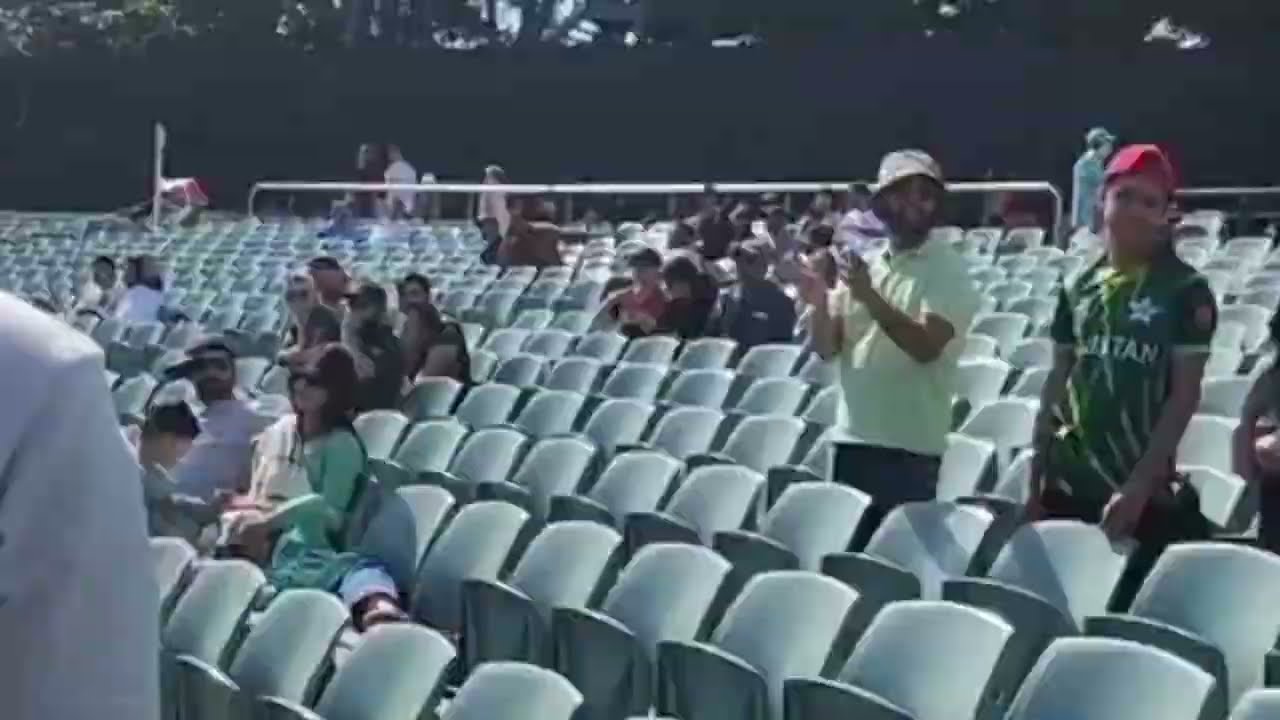A Pakistani fan request  Shaheen Shah Afridi for water|Cricket lovers/Thirsty man
