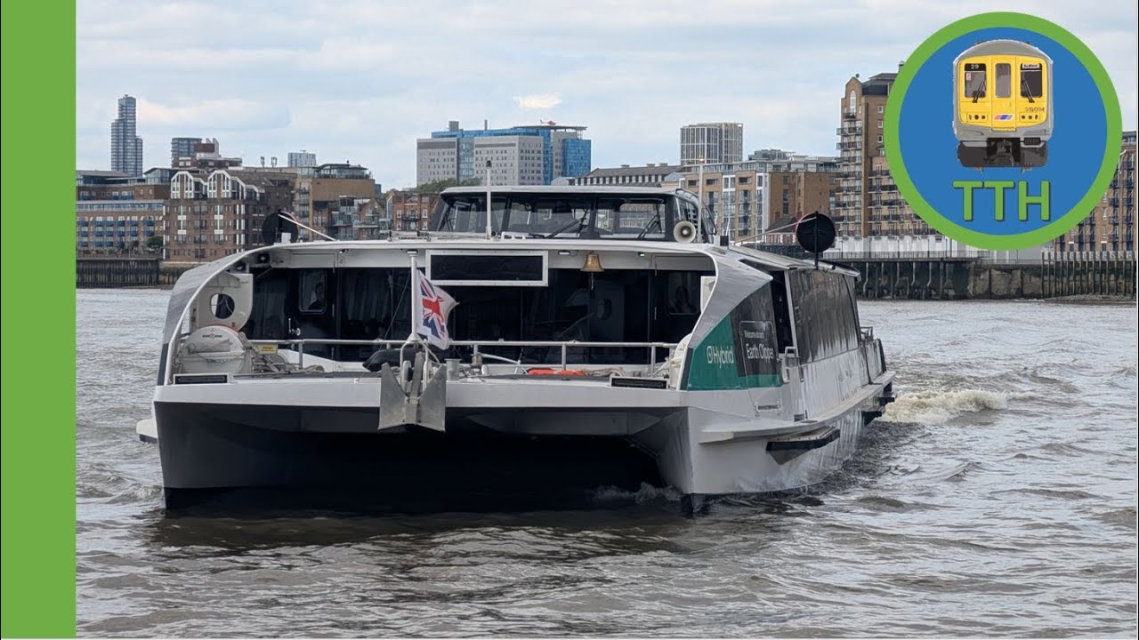 Boats at Canary Wharf