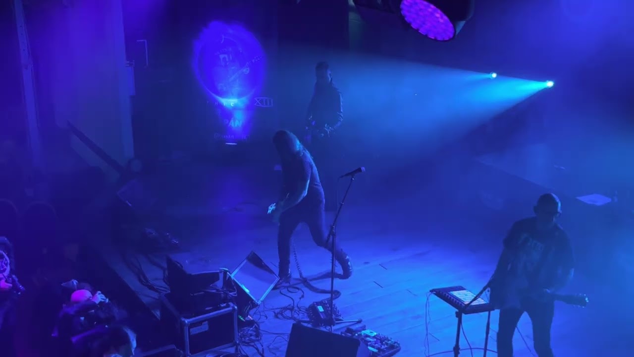 undertheskin - WRONG - LIVE @ Magicka Noc Trubaduru - 22/10/2022