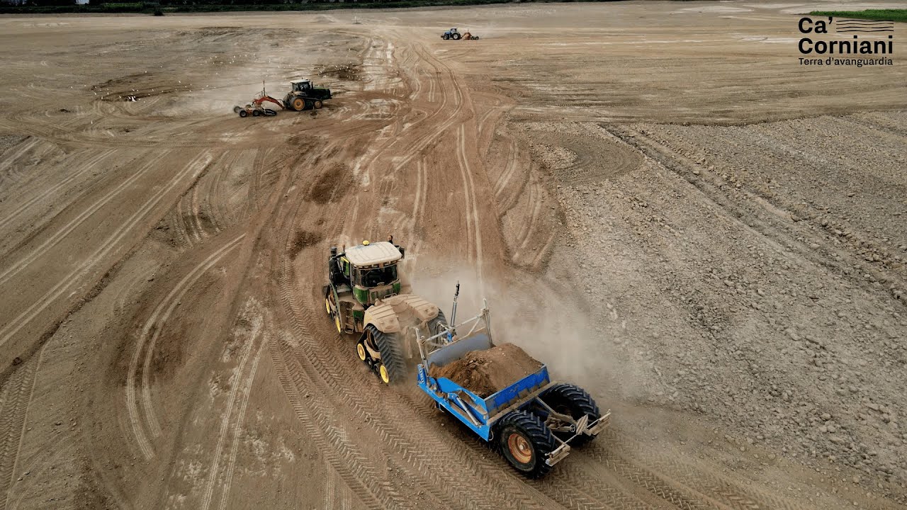 Miglioramento fondiario | John Deere 9620RX + Scraper Fontana SCR280E | Ca' Corniani & Genagricola