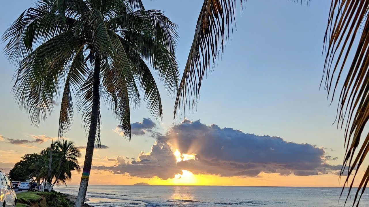 Puerto Rico y sus Bellos Atardeceres.Balneario Pico De Piedras.