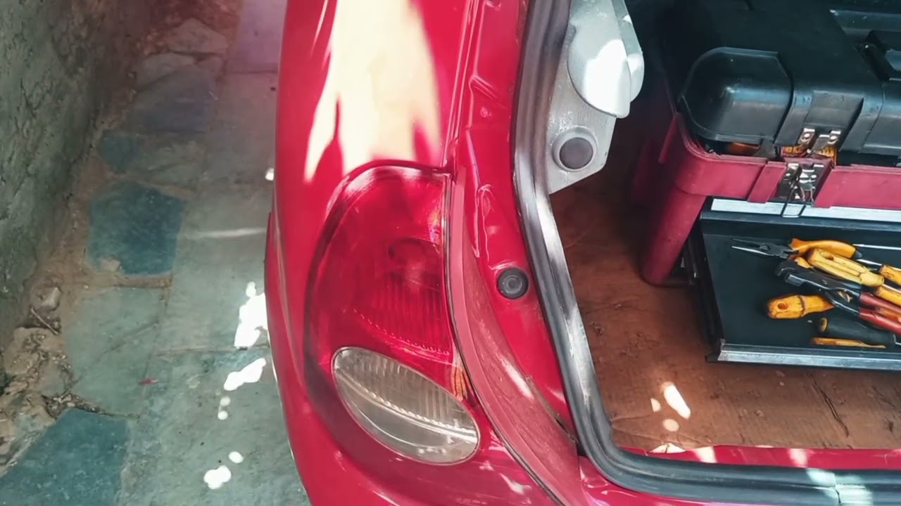 Renault Clio 2010 com defeito na seta