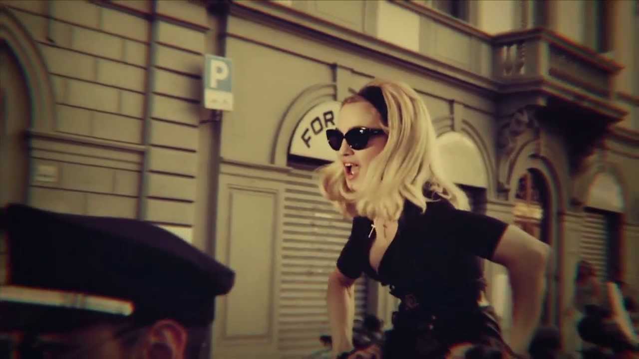 Madonna Vs. Queen Vs. Lady Gaga - Turn up the radio Gaga (Cap'n Fleeb Mashup)