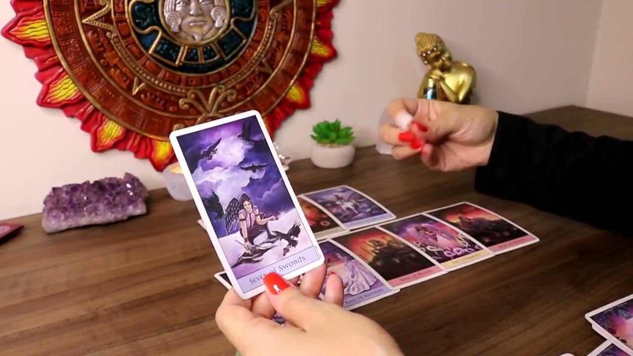 O que PENSA e SENTE por mim hoje? TAROT INTUITIVO