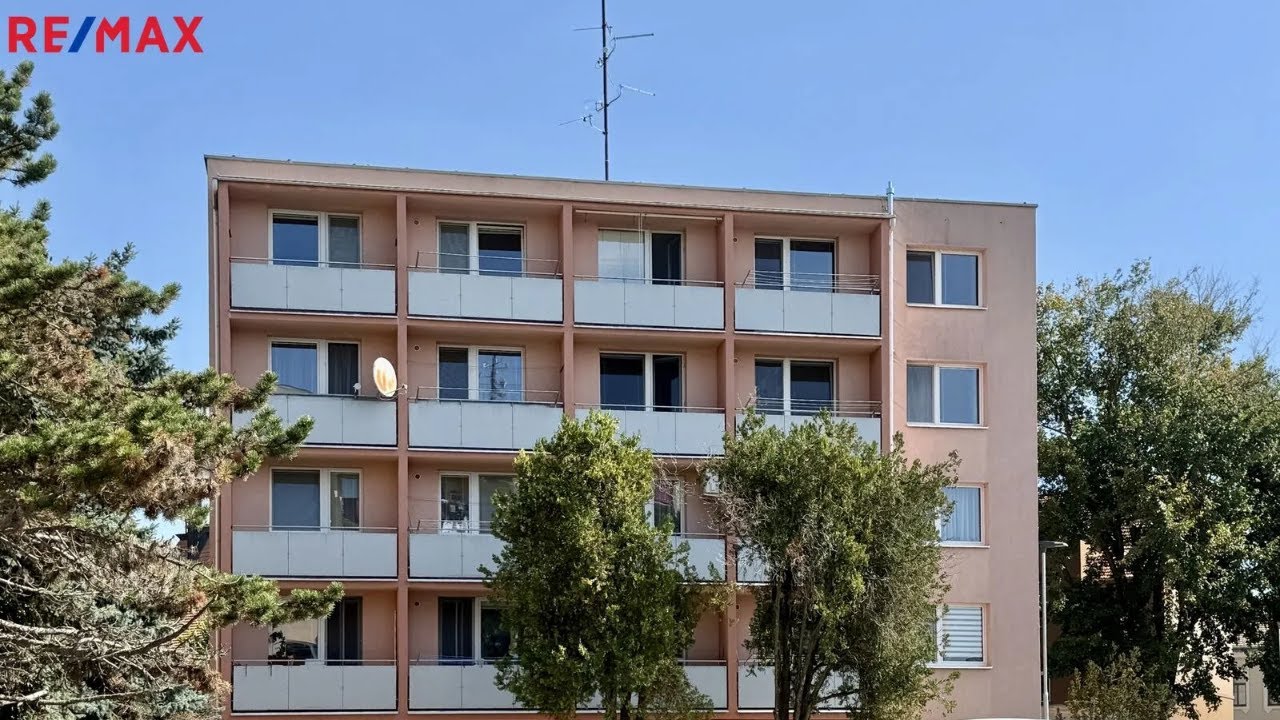 Prodej bytu 2+1 | 48,5 m² + 2 lodžie + sklep | Pohořelice