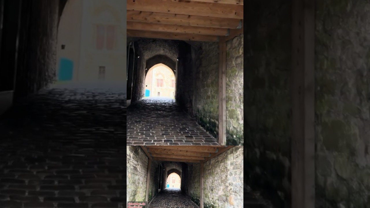 Rundgang durch die Altstadt von Boulogne-sur-mer an der Opalk&uuml;ste Nordfrankreich