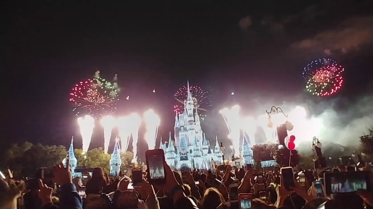 2020 NYE Fireworks at Walt Disney World Magic Kingdom 1150 pm Show December 31, 2019