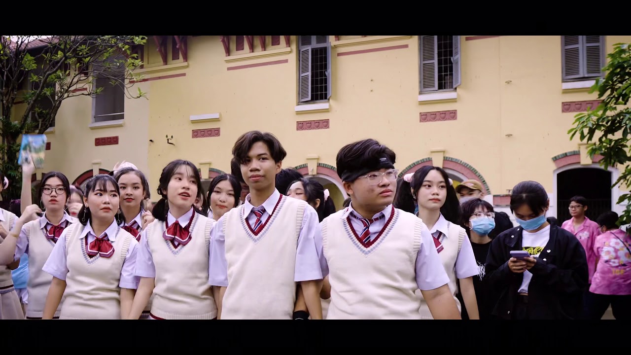EXO 엑소 - ‘Power’ (Flashmob 2020 by 11A9 THPT Marie Curie)