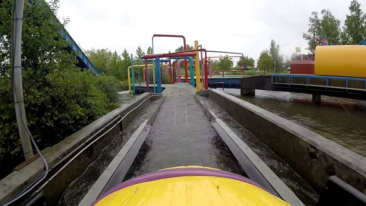 Walibi - la rivière sauvage  (les barques,les buches)