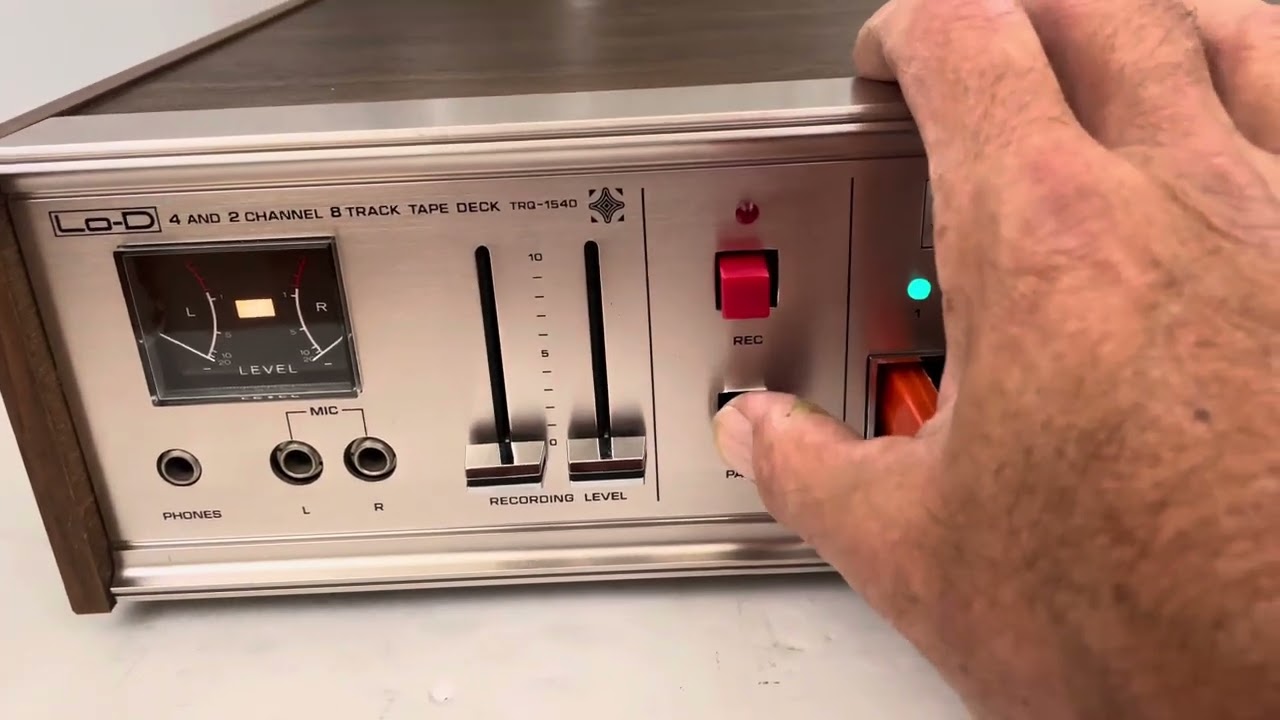 Hitachi TRQ 1540 stereo 8 track tape deck component ￼