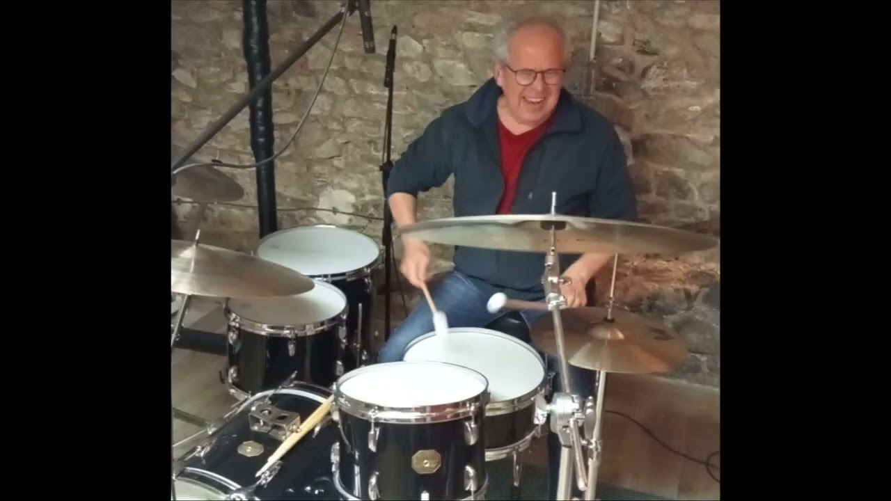 Drum solo aux mailloches sur Gretsch stop sign 1977 + cymbales masterwork