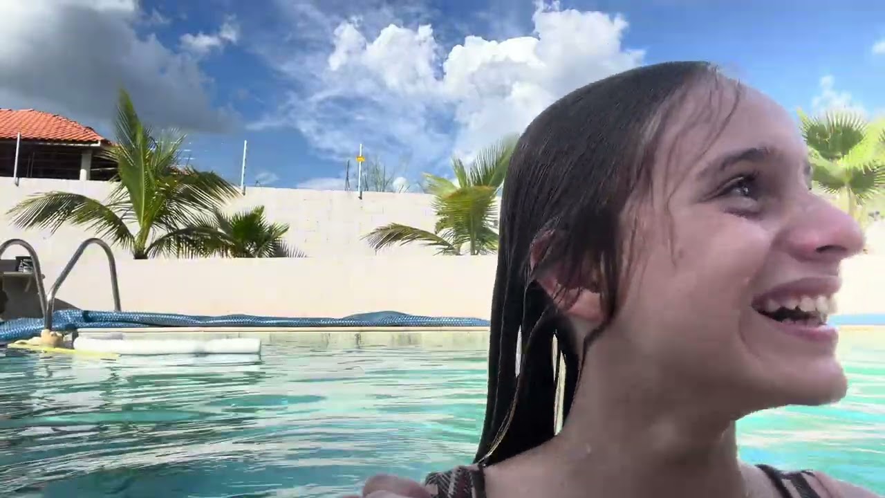 HISTÓRIA RAPUNZEL NA PISCINA 💦☀️