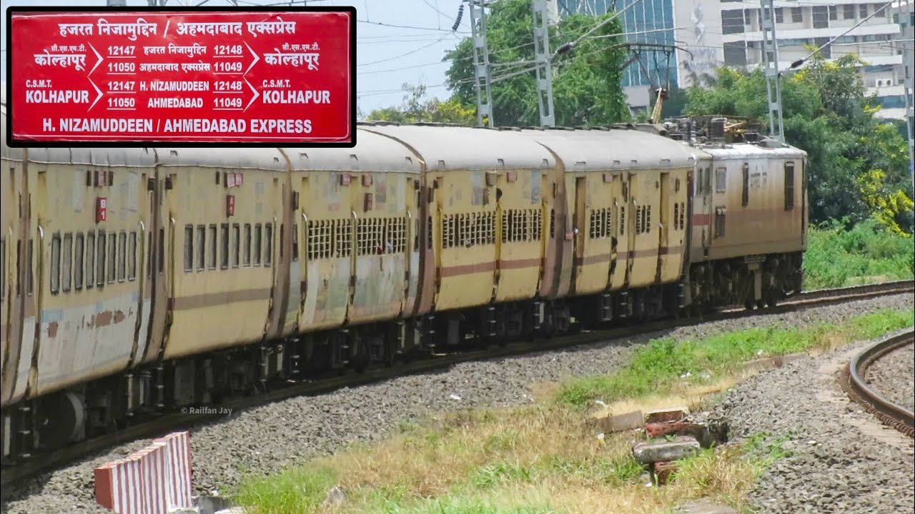 Soothing ICF Tracksounds ! Satara Kolhapur Journey Onboard 11049 Ahmedabad - Kolhapur Express