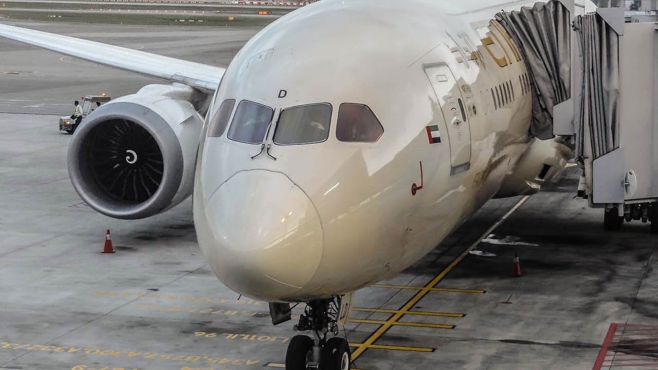 TRIP REPORT | Etihad Airways | Boeing 787-9 | Singapore - Abu Dhabi | Economy Class