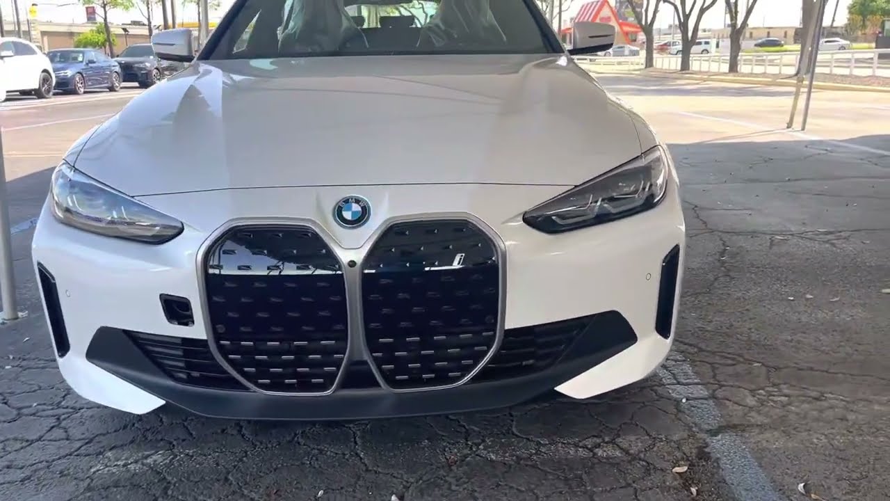 2023 BMW i4 eDrive35 Gran Coupe (Video 1)