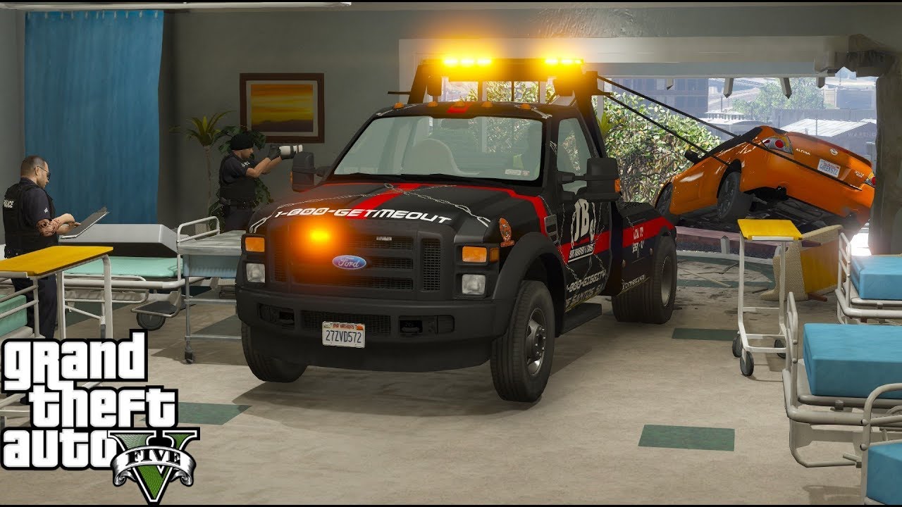GTA 5 Real Life Mod #151 Tow Truck Wrecker Towing A Car That Crashed & Drove Into The Hospital