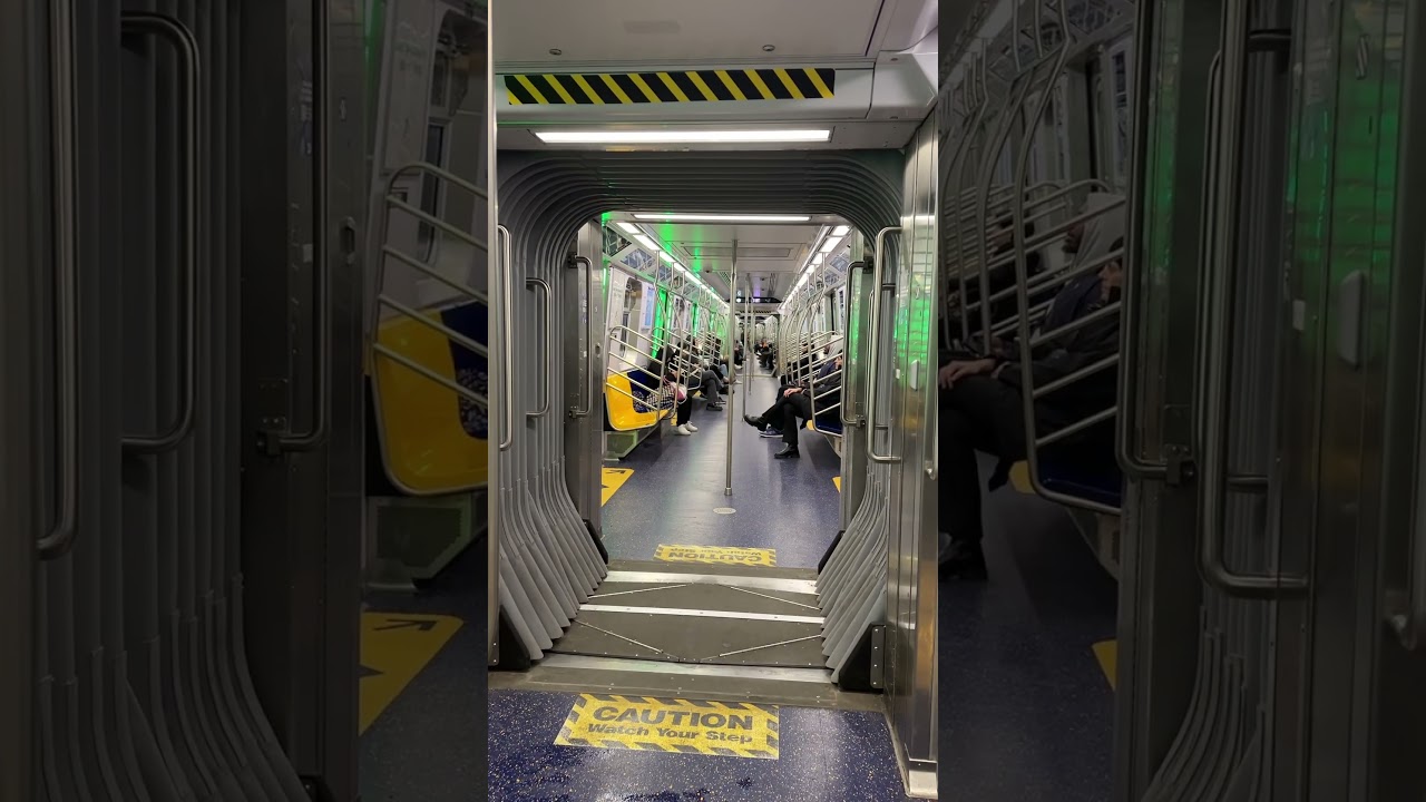 R211T Open Gangway Train Operating on the G #shorts #r211