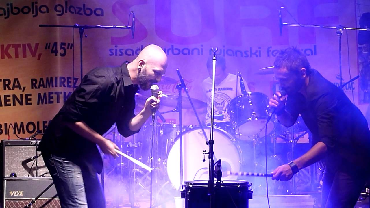 Vatra & Damir Urban - Tremolo (Live); SURF Sisak 30.9.2011