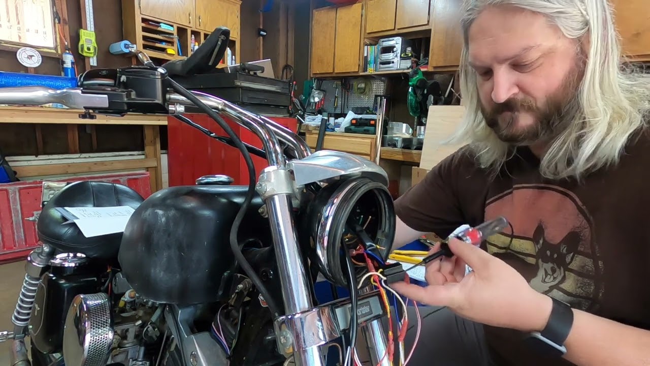 78 Sportster: Hand Controls