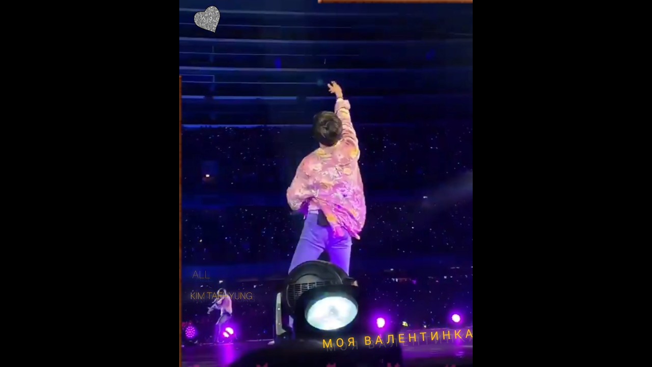 Горячая Валентинка#KimTaehyung #Taehyung #v #thv #bts_v #кимтэхен #тэхен #ви #тэтэ #тата #бтс_ви