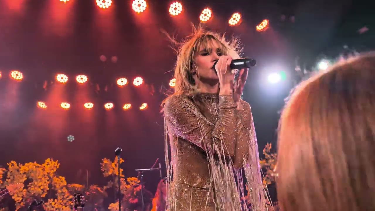 Suki Waterhouse - Dream Woman (Live @ LA 2025-03-03)