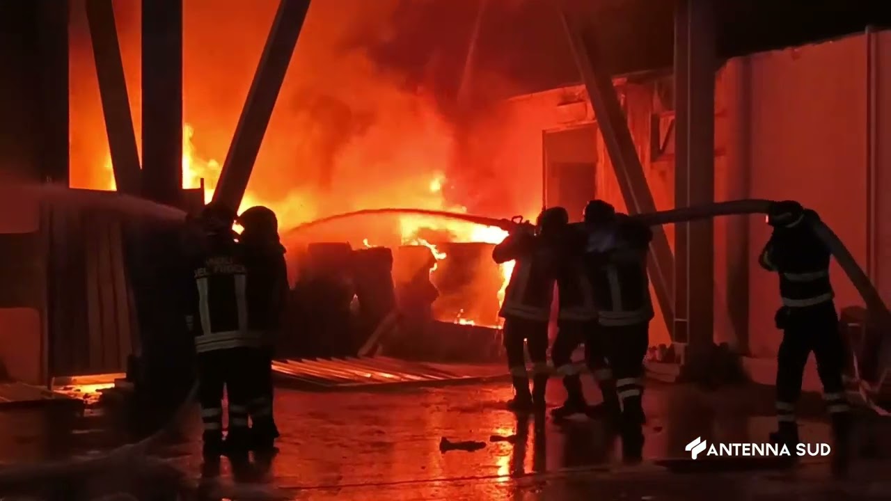 04 Settembre 2023   Taranto   Rogo dopo il Match con il Foggia, Stadio in Fiamme