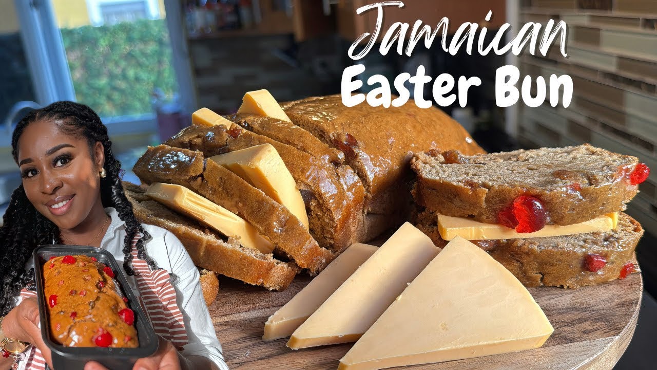 How To Make Jamaican Easter Bun | Jamaican Moist Spice Bun