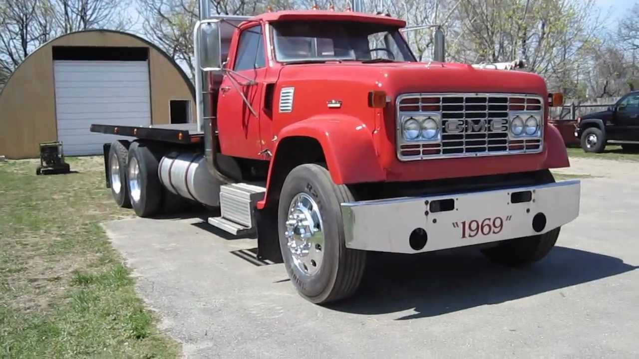 Gmc 9500 Lond Hood 8V71N Detroit Diesel