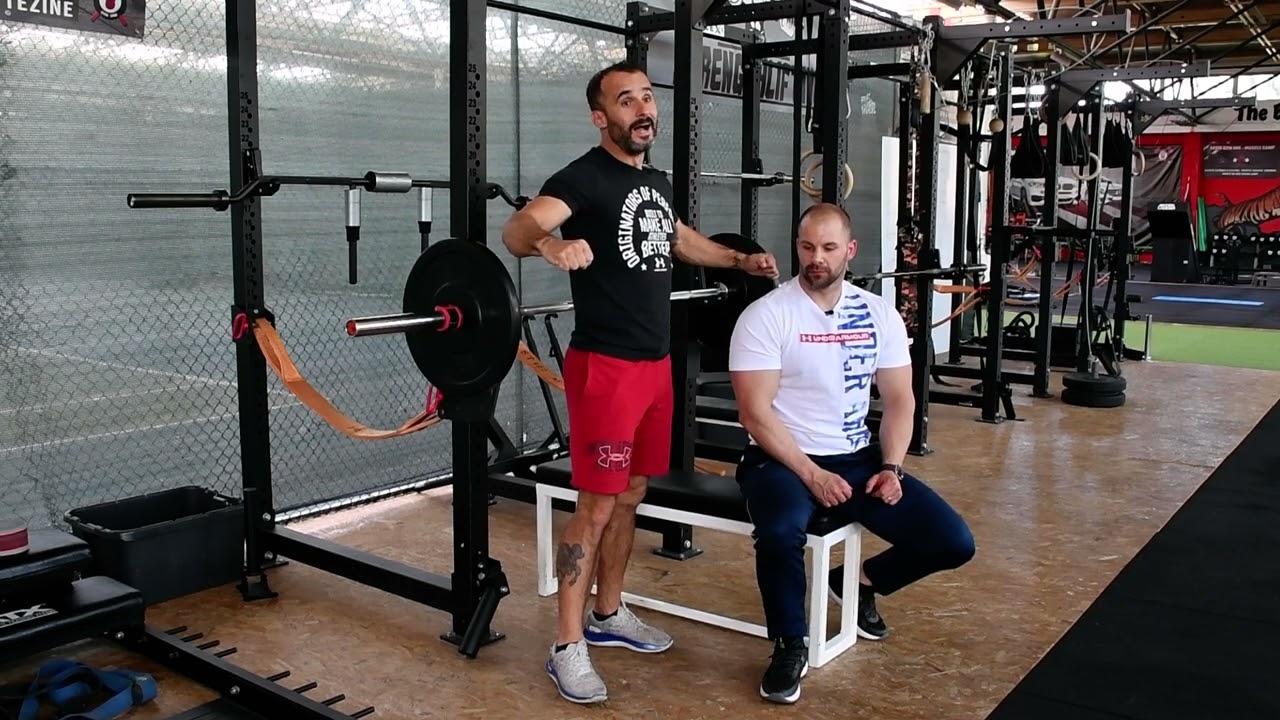 Ravni bench press – pravilna tehnika, disanje i aktivacija mišića