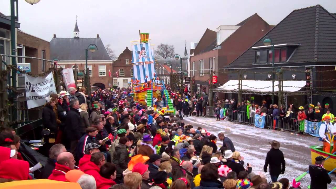 C.V. De Flausmause - Geen man over boord