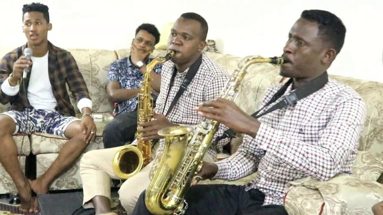 LIVE MUSIC ABWAAN SHOOLI