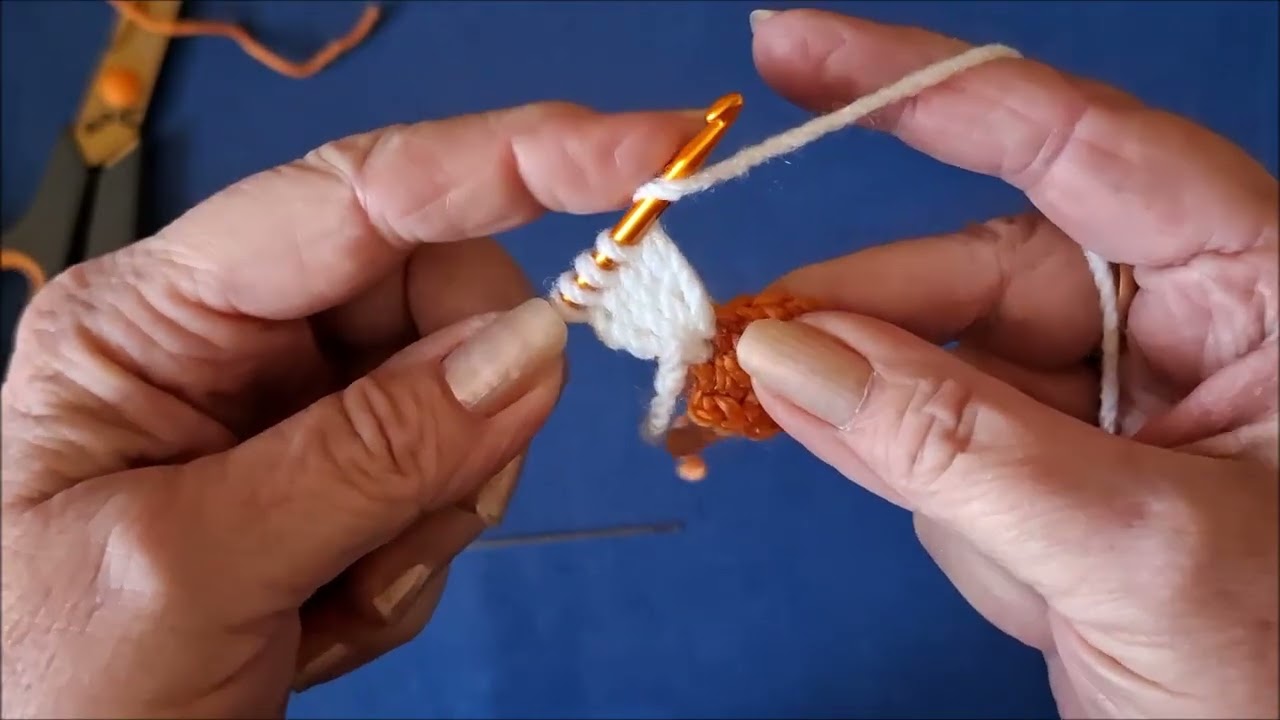 tuto fleur en relief au crochet POUR GAUCHERS