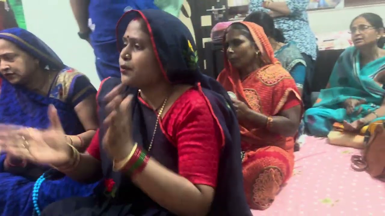 राधा बन  गयी फूल कमल को भँवरा बन गए साँवरिया। बहुत ही प्यारा कृष्णा भजन 🙏#viralvideo #krishnabhajan