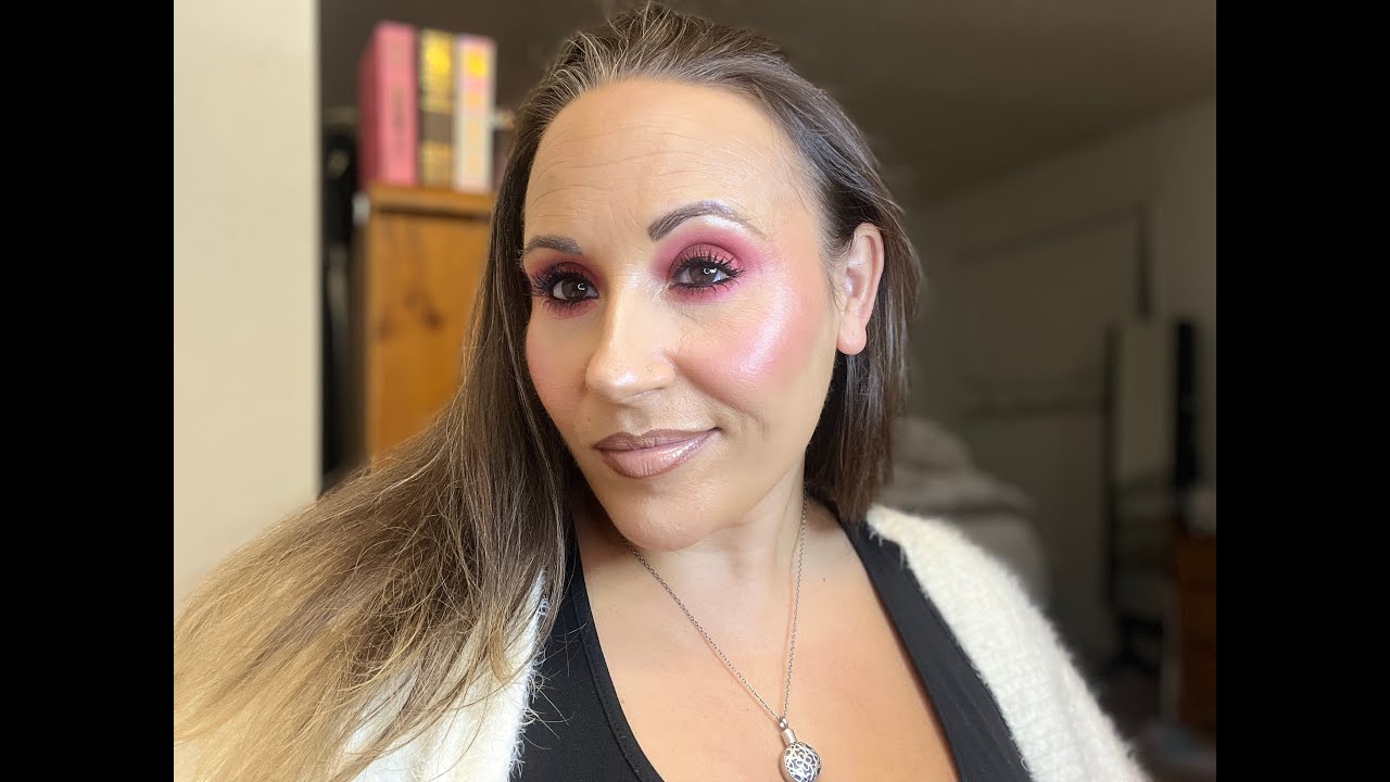 Christmas Holiday Red & Pink Shadow 2025 || Ft . Jeffree Star Blood Sugar