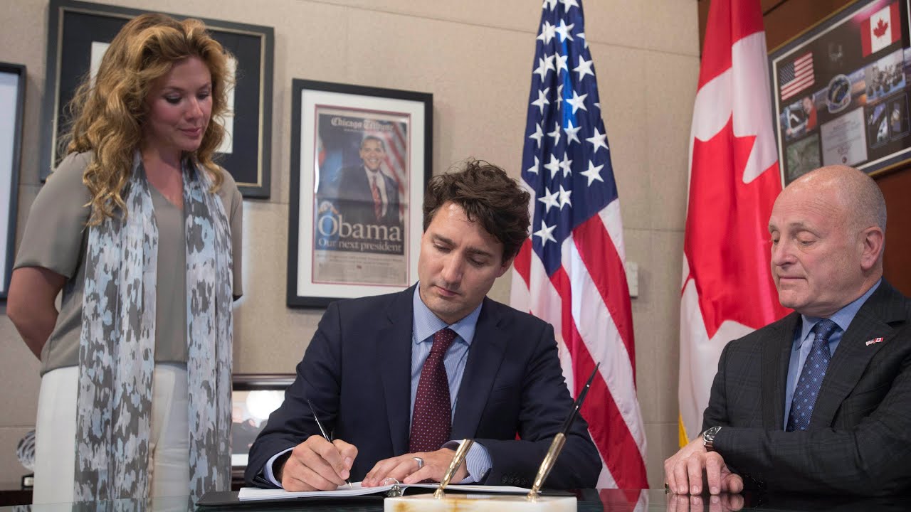 Trudeau signs book of condolences for Orlando victims