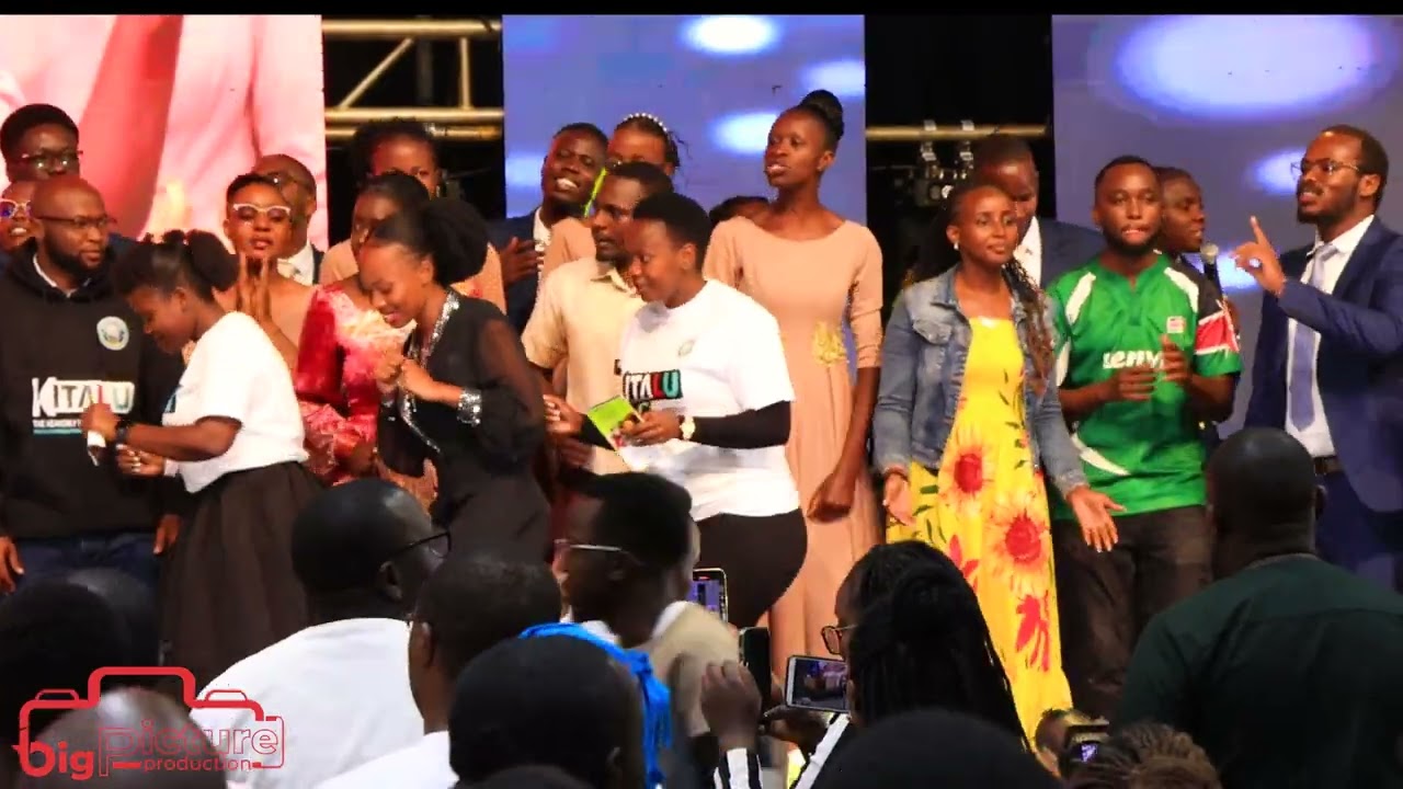FULL CAPACITY 3000 PLUS CROWD AT KICC DOING KITALU LIVE