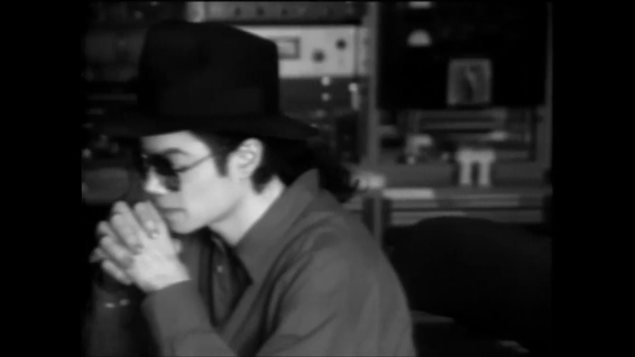 Love is stronger ♥ Michael Jackson his work lives
