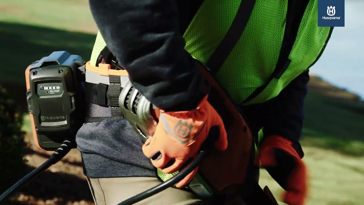 Introducing Husqvarna&rsquo;s 525iLST battery-powered string trimmer