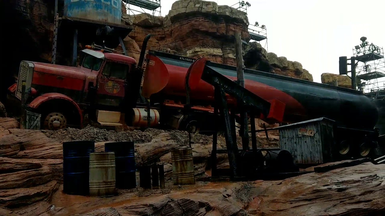 Catástrofe en el cañón, Studio train tour, Disneyland París 2017