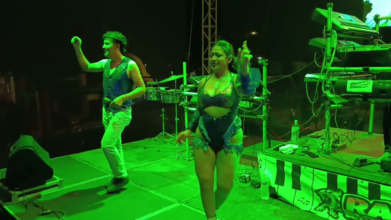 Randy El Corcel De La Cumbia: Cuchupa- Mi Novia Se Baña En El rio #envivo #cumbia #baile