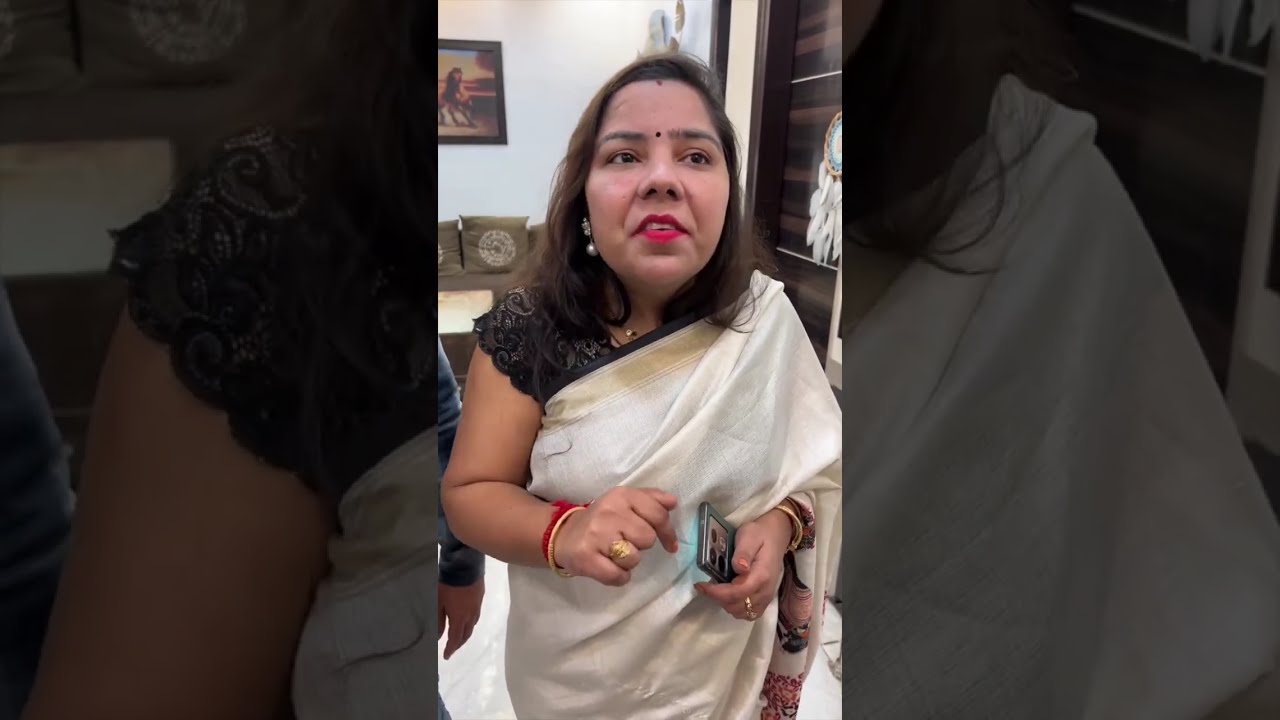 पति ने बीवी को वीडियो कॉल पर पकड़ा | लड़की ने बुलाया लड़के को अपने पति के पीछे से...।