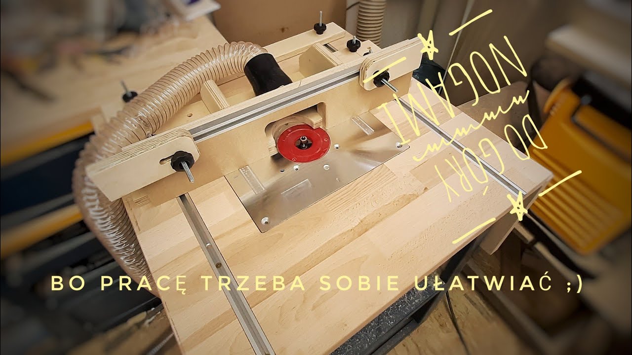 Frezarka górnowrzecionowa w stoliku frezarskim. Czasem lepiej do góry nogami ;)