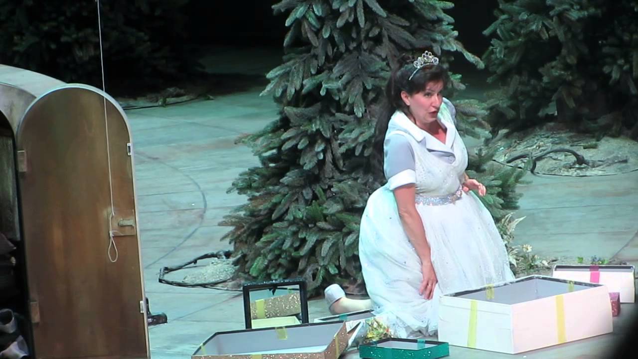 Krassimira Stoyanova - Faust - Ah! Je ris de me voir si belle en ce miror