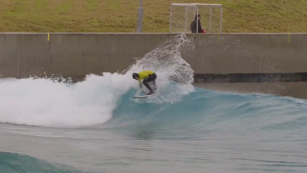 Expert Turns and Expert Barrels at The Wave Bristol