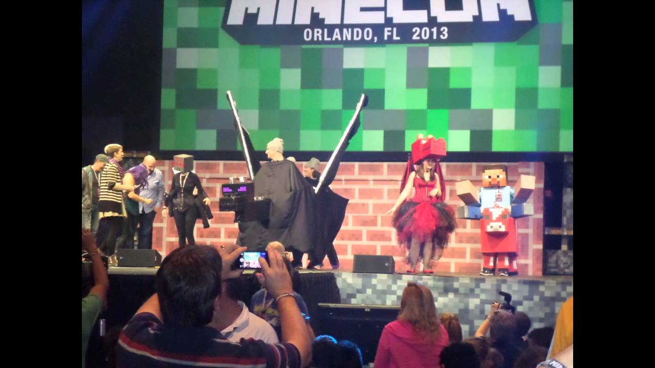 Minecon 2013- Exhibition Hall, Panels, Mindcrack